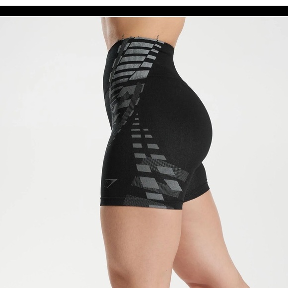 Gymshark Limitless Short - Picture 6 of 8